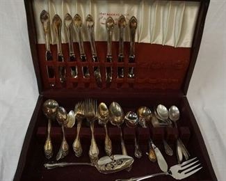 1187 PARTIAL FLATWARE SET

