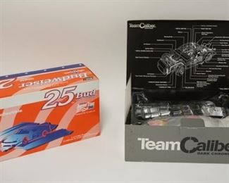 1202 2 MIB MODELS REVELL & TEAM CALIBER
