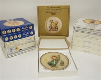 1228 LOT OF 12 HUMMEL PLATES INCLUDING 1971
