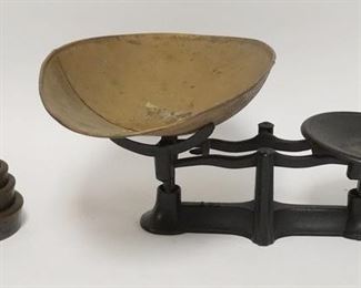 1233 SCALE W/PAN & WEIGHTS
