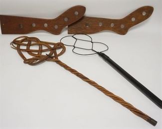 1243 2 RUG BEATERS & A PAIR OF SOCK STRETCHERS
