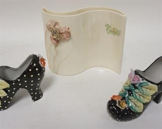 1263 THREE PIECE POTTERY LOT INCLUDING A BAATZ CERAMIC VASE 
