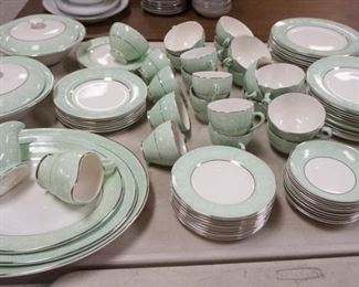 1265 ARKLOW POTTERY LTD. IRELAND DINNERWARE SET BELVEDERE DESIGN APP.  102 PIECES 
