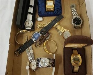 1303 LOT OF WRIST WATCHES INCLUDING NOVELTY SLOT MACHINE WATCH 
