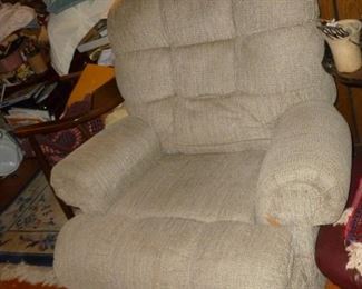 nice oversize recliner
