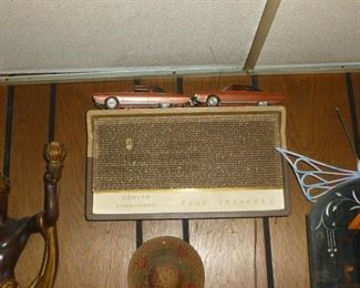 zenith speaker w/cars on top