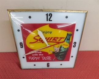 1960 Squirt Pam Clock(Runs)