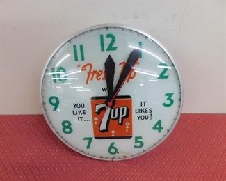 1950's 7up  Telechron Clock(15" Diameter/Working)