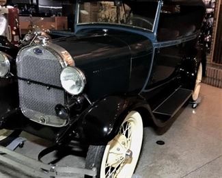 1928 Ford Model A 4 door