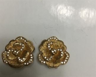 Christian Dior clip earrings 