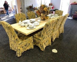 Solid Pine trestle table with 2 leaves on the end! 8 quality parsons chairs