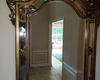 Elegant gold  mirror 