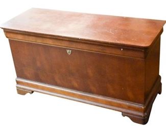 51. LANE Furniture Style Cedar Chest
