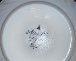 Noel Christmas dishes