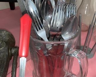 Bakelite handle flatware