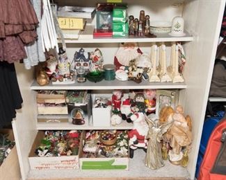 Variety of Christmas Items 