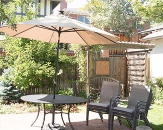 Outdoor Patio Furniture and Decor