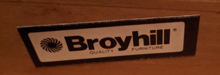 Broyhill Lingerie Dresser
