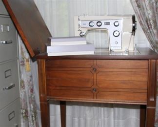 Item Offsite. Please call Lily Pads Interior Market (850) 897-7237 or Teresa (850) 830-5903 for appointment.