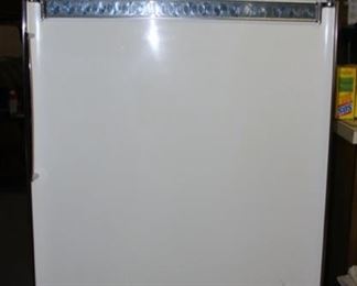 Item Offsite. Please call Lily Pads Interior Market (850) 897-7237 or Teresa (850) 830-5903 for appointment.  Working 1961 Frigidaire. Model FPI-13T-61