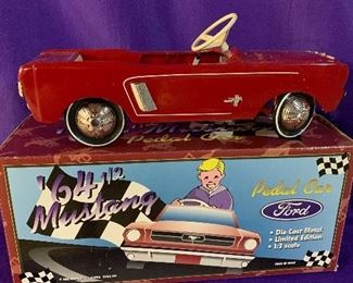 Die cast 1.3 scale Ford Mustang peddle car