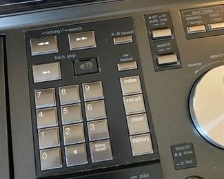 Technics SL-P1200 Class AA Professional CD Player #2 17x15x7 HxWxD D958