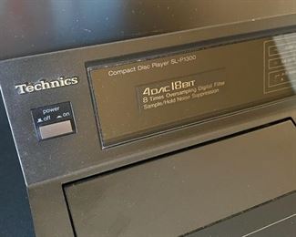 Technics SL-P1200 Class AA Professional CD Player #2 17x15x7 HxWxD D958