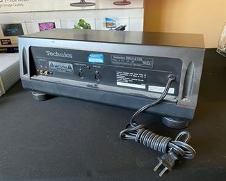 Technics SL-P1200 Class AA Professional CD Player #1 17x15x7 HxWxD D957