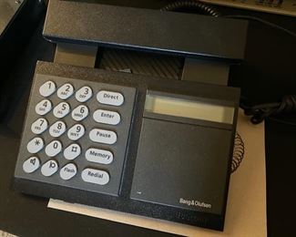 Vintage Bang & Olufsen Beocom 2000 2-Tone Black Touchtone Telephone 1986 Denmark N/A D949
