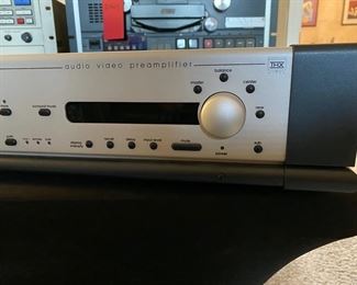 Proceed AVP Audio/Video Preamplifier Powers 17.5x15x4 HxWxD D948