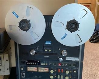 Otari Reel To Reel MX-55 19x19x9 HxWxD D947