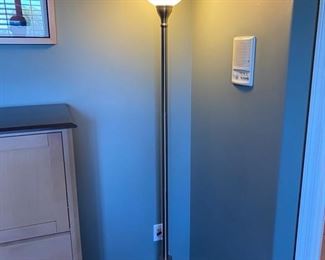 Tall metal floor lamp #2 13x72 D937