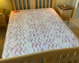 Queen size Baronet Maple bed with mattress 83x64x52 HxWxD D930