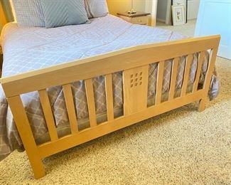 Queen size Baronet Maple bed with mattress 83x64x52 HxWxD D930