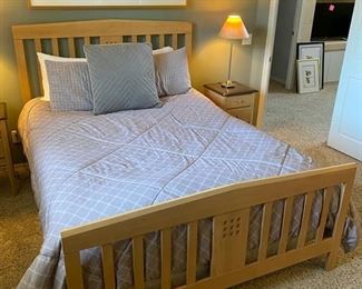Queen size Baronet Maple bed with mattress 83x64x52 HxWxD D930