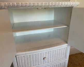 White wicker tall dresser three drawer 30x21x49.5 HxWxD D926