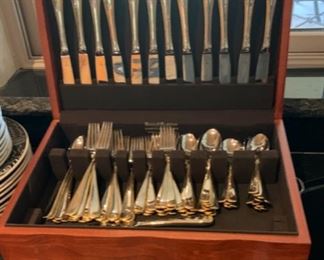 12 place setting Gorham Golden Ribbon Stainless Flatware Set settings+ extra 19652