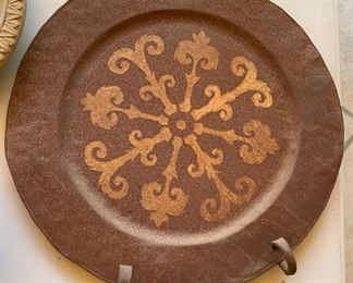 Rustic Metal Platter Decor 21.5in Diameter 19643