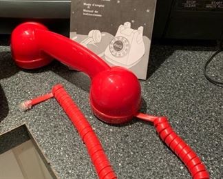 Coca Cola Snowy Dome Phone 6.5x10x7in HxWxD 19616