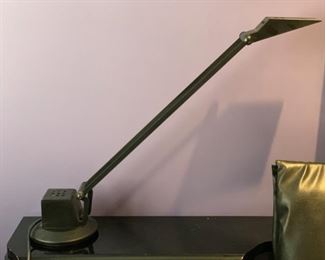 AS-IS cantilever Lamp 13x7x7in HxWxD 19613