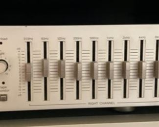 Harman Kardon EQ7 Graphic Equalizer EQ 3x17x13in HxWxD 19607