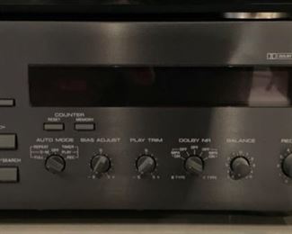 Yamaha KX-330 Stereo Cassette Deck Player 5x17x10in HxWxD 19599