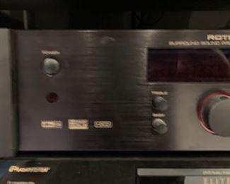 Rotel RSP-1068 Surround Sound Processor Preamp 4.5x17.13in HxWxD 19597