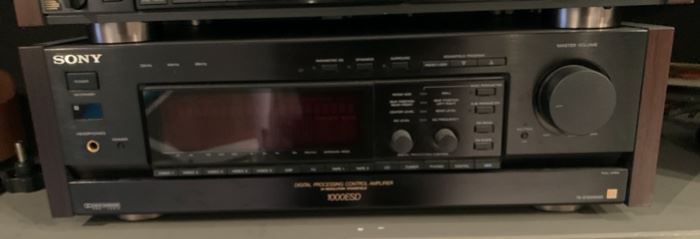 Sony ES Preamp 1000ESD TA-E1000ESD Processor 6x18.5x13in HxWxD 19596