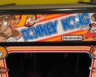 1981 Nintendo Donkey Kong Video Arcade Game Coin-Op 67x24x34in HxWxD 19576
