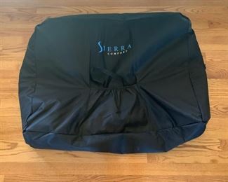 Sierra Comfort Fold-up Massage Table with Carrying Case 33x27x71 HxWxD GD124