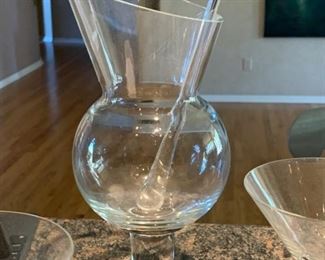5pd Red Glass Italian Bar set Glasses Decanter Decanter: 14in H 19565