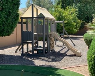 Huge Outdoor Kids Play structure Swing set Play Center 118x170x204in HxWxD 19552