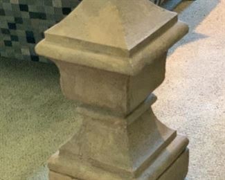 #1 Cast Stone Finial Decor 22x10x10in HxWxD 19505