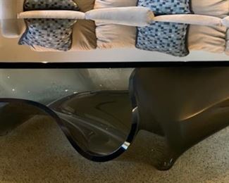 Contemporary Freeform Molded Glass Coffee Table 16x60x51in HxWxD 19503